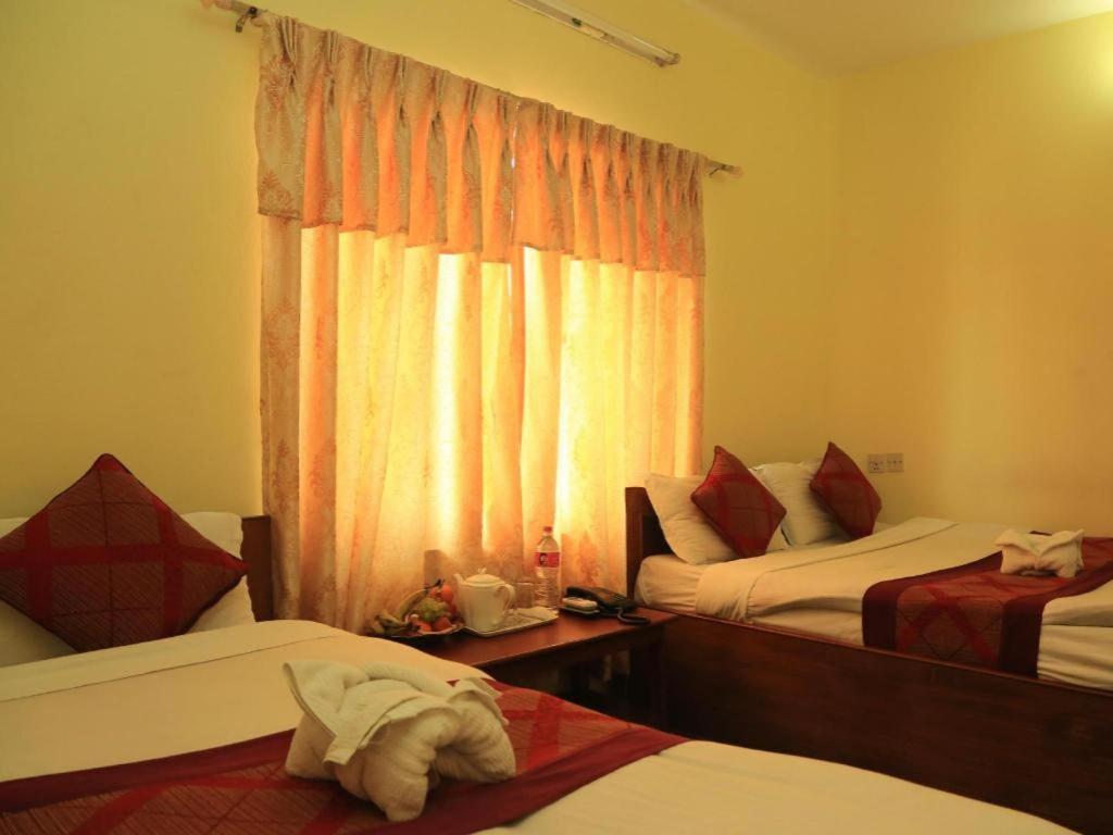 Hotel Royal Image Pokhara Exterior foto