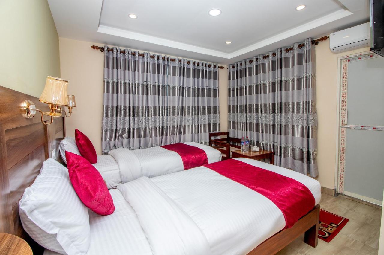 Hotel Royal Image Pokhara Exterior foto
