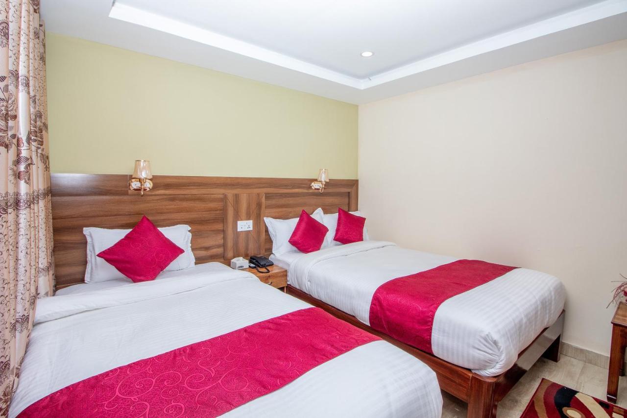 Hotel Royal Image Pokhara Exterior foto