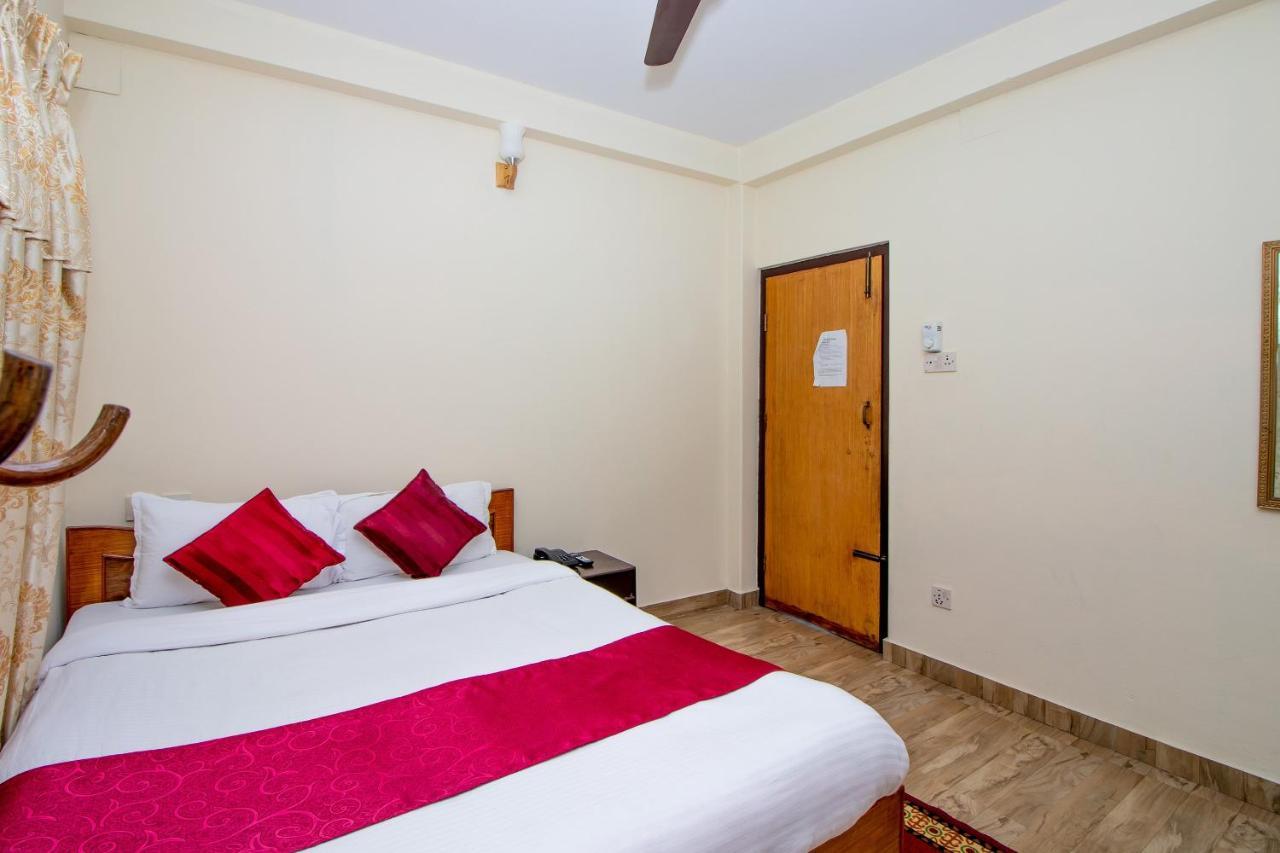 Hotel Royal Image Pokhara Exterior foto