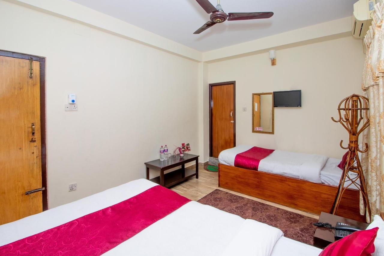 Hotel Royal Image Pokhara Exterior foto