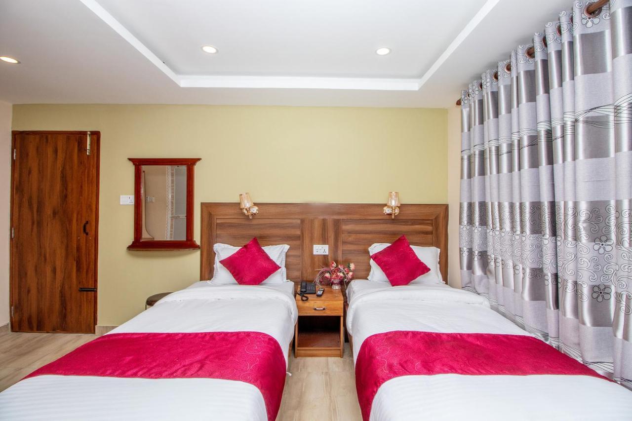 Hotel Royal Image Pokhara Exterior foto